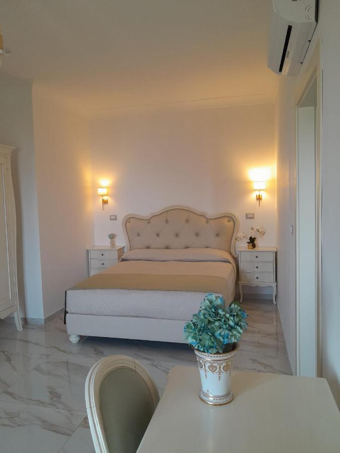 Bed and Breakfast La Vigna Del Vento Casola di Napoli Exterior foto