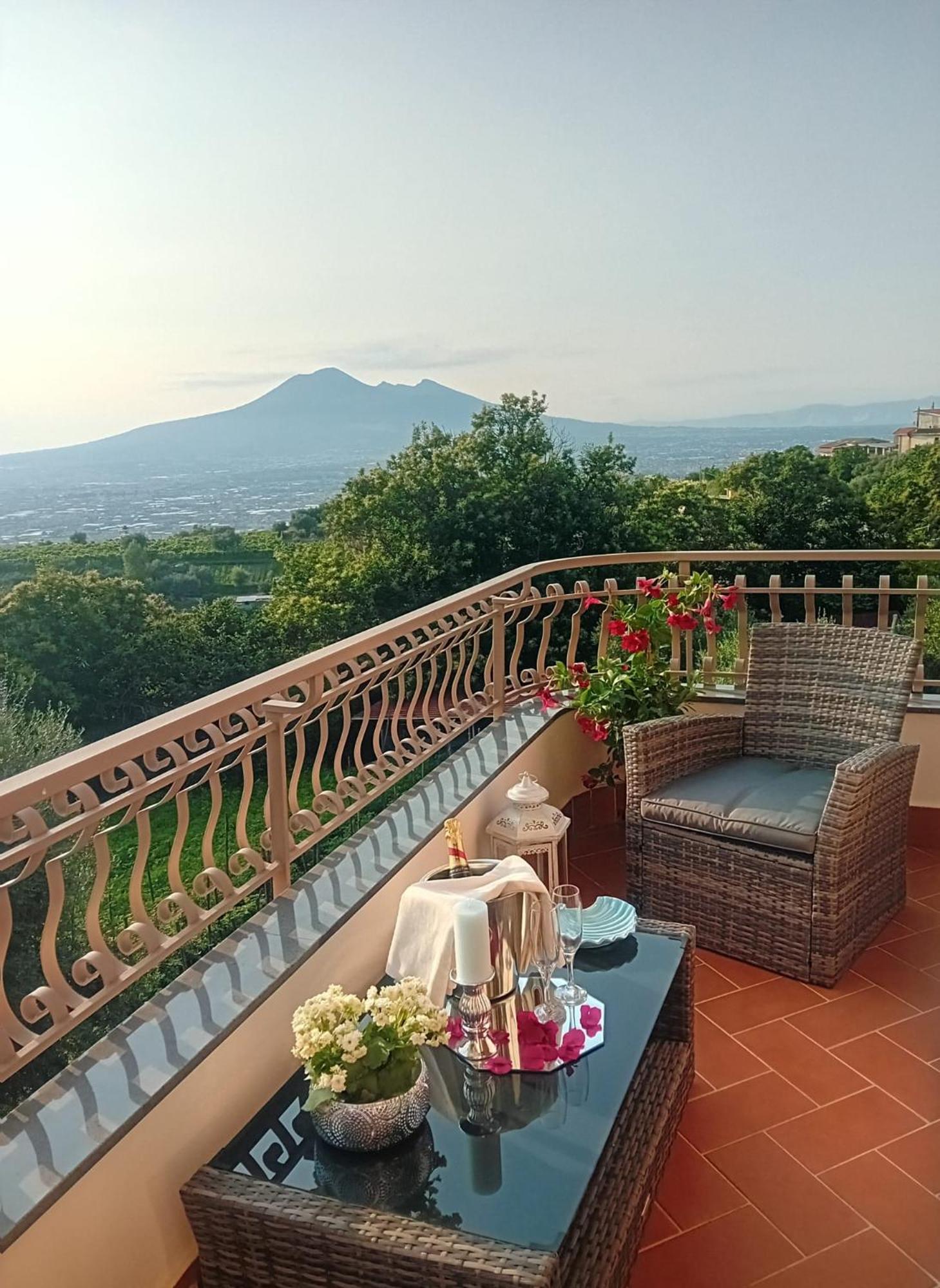 Bed and Breakfast La Vigna Del Vento Casola di Napoli Exterior foto