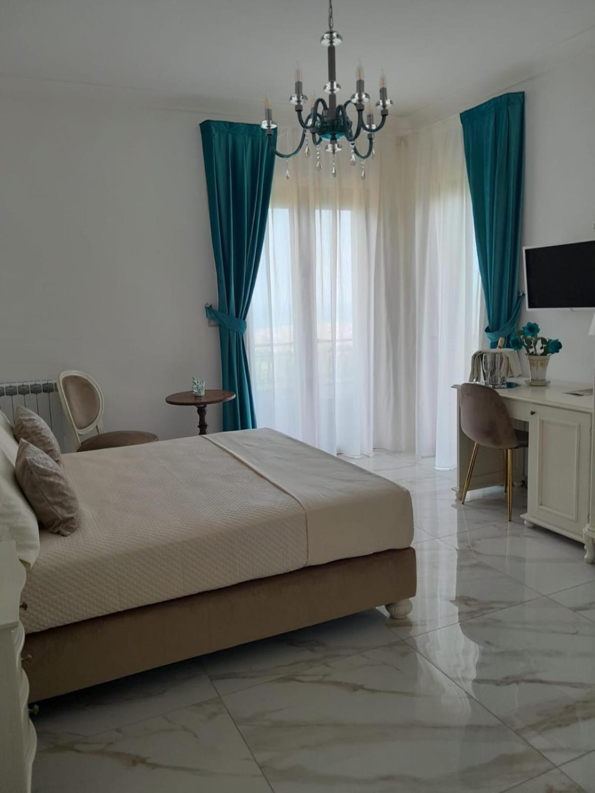 Bed and Breakfast La Vigna Del Vento Casola di Napoli Exterior foto